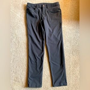 Lululemon Size 31 ABC Slim-Fit 5 Pocket Pant 32"
Warpstreme in Obsidian